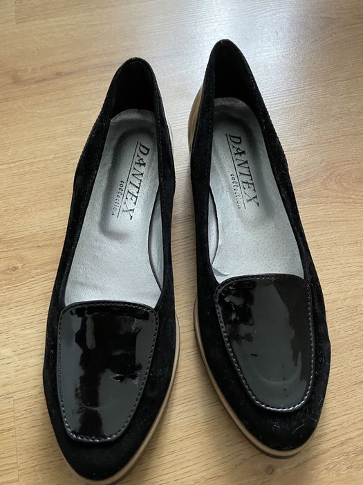Czarne buty damskie lakierki zamszowe
