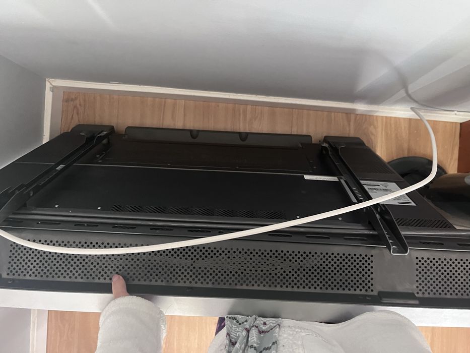 Tv grande e pesada