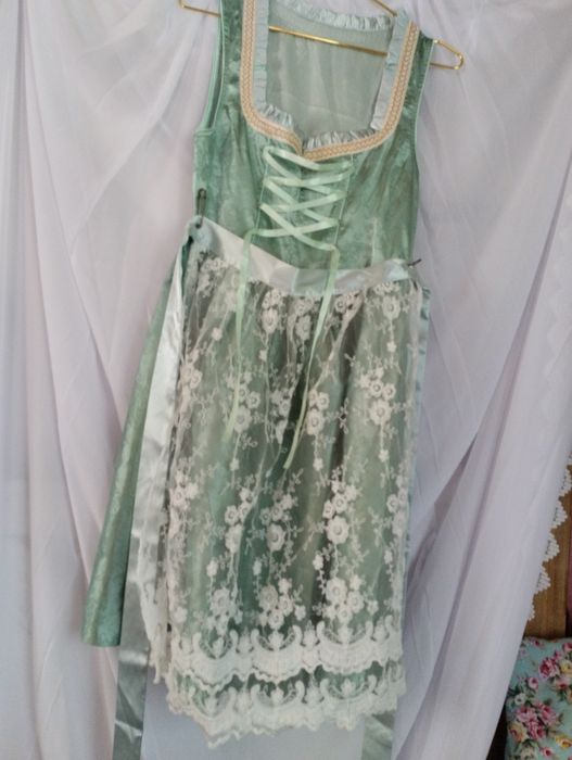 M.Oktoberfest Sukienka damska Dirndl Midi Dirndl TrendiMax z koronk