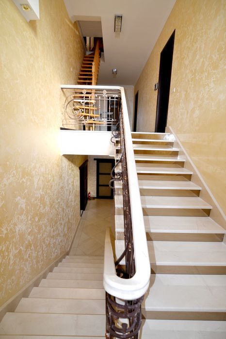 Здам будинок, без %, 380 м², Осокорки, Славутич, КМ Золоче, Вишеньки