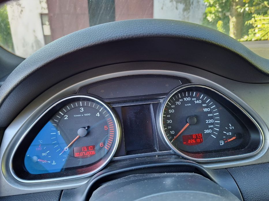 Audi Q7 3.0 TDI 7 lug Iuc antigo