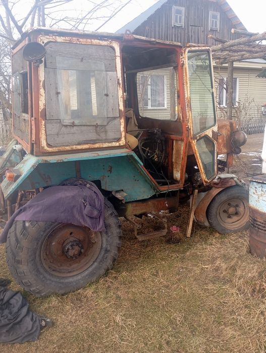 Продам саморобний трактор т25 і прицеп