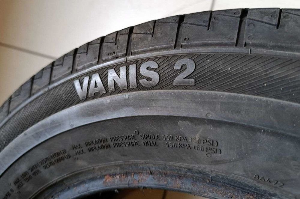 Пара шин б/у 205/65R16C 107/105T Barum Vanis 2