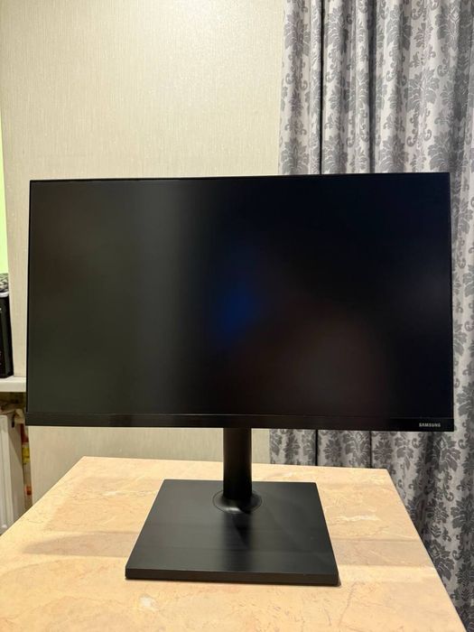 Монітор Samsung 24" IPS Full HD