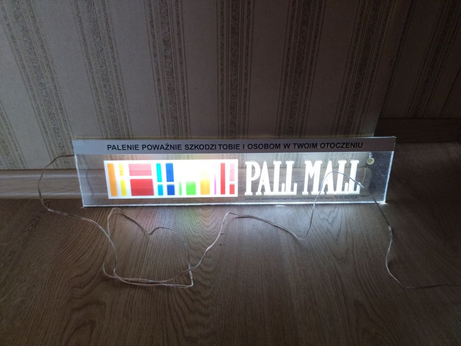 Reklama neon pall mall
