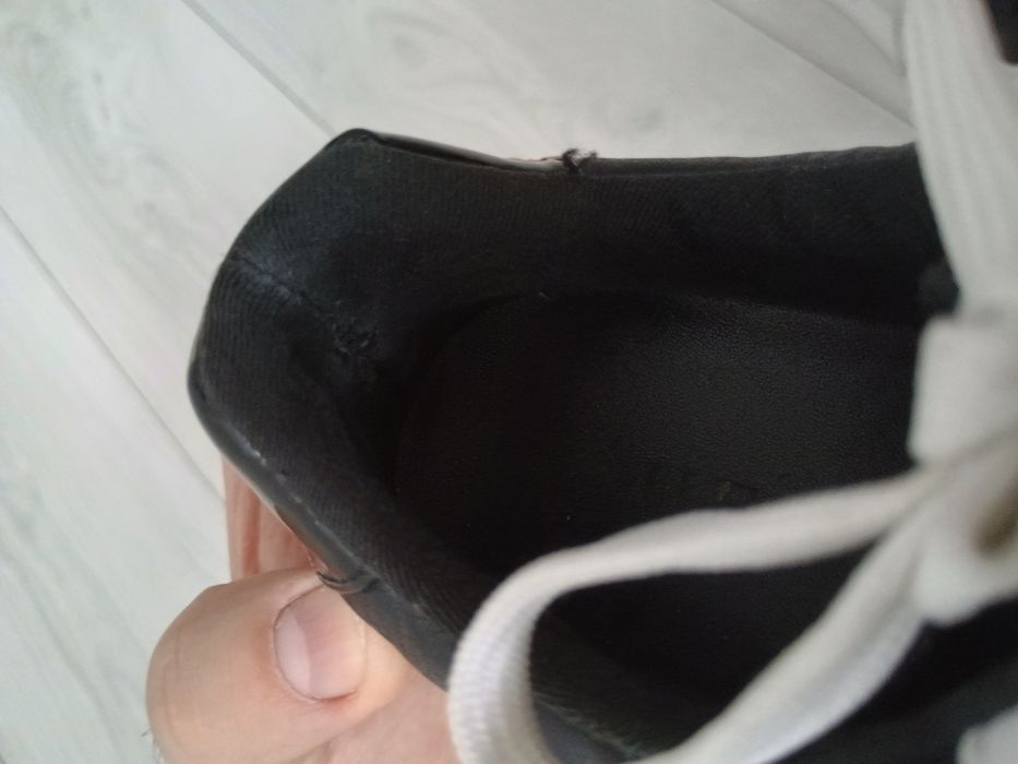 Sneakersy Guess Brązowe