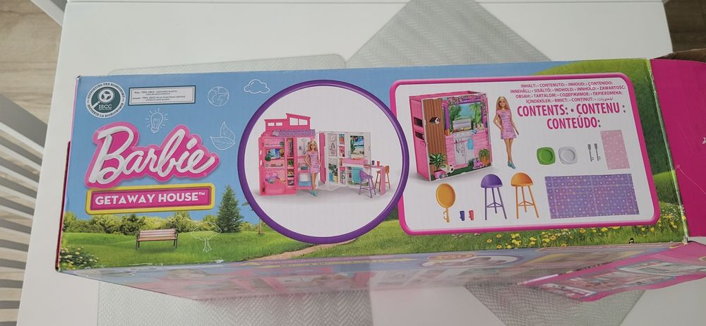 Mały domek dla lalek Barbie