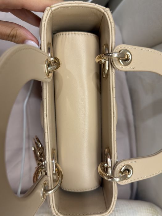 Bolsa dior, cor bege lady dior