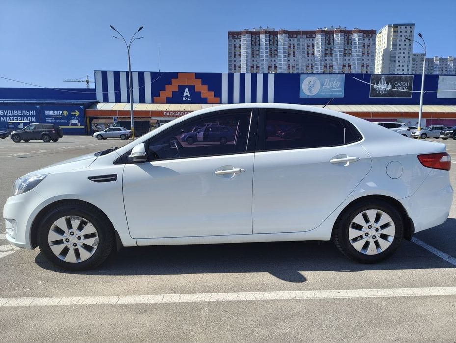 Kia Rio 2012 року