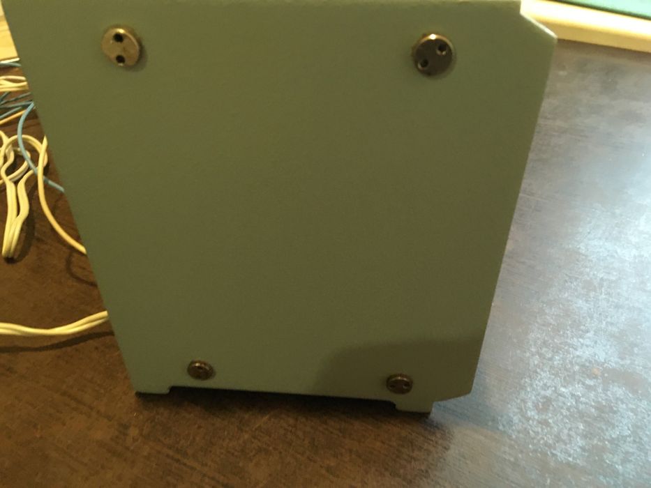 Зарядно разрядное устройство  ручное ЗУ-6 ток до 6 ампер