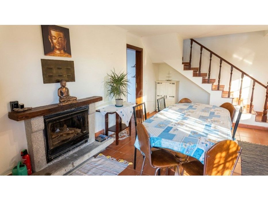 Moradia T5 com vistas rio para arrendar, em Seixas