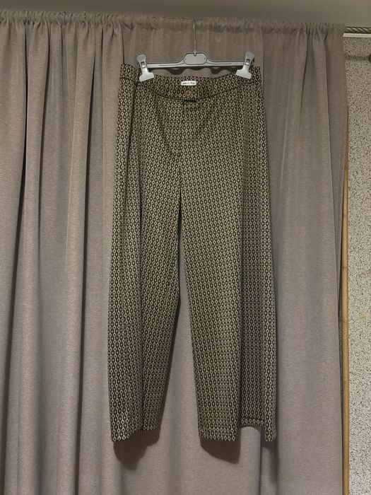 Жіночі брюки в ідеальному стані