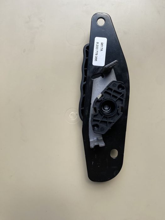 Ручка відкривання дверей рено мастєр