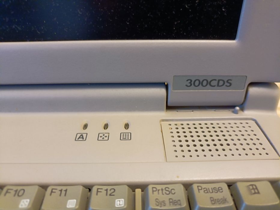 Ноутбук Toshiba S300 CDS