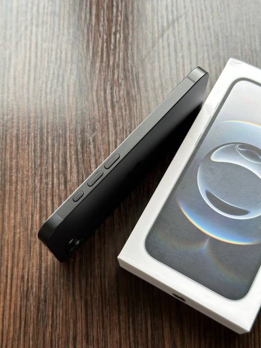 IPhone 16 E 128 Neverlock