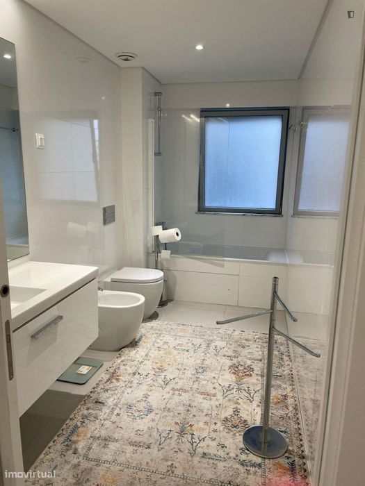 Quarto - localizado em Lumiar Lisbon