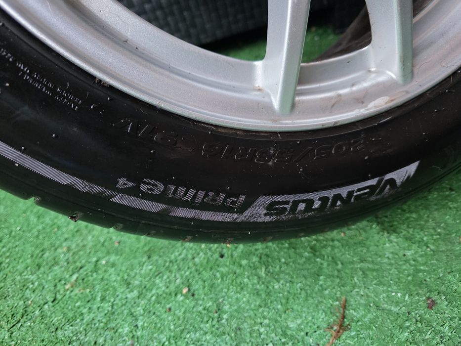 Vendo jantes com pneu