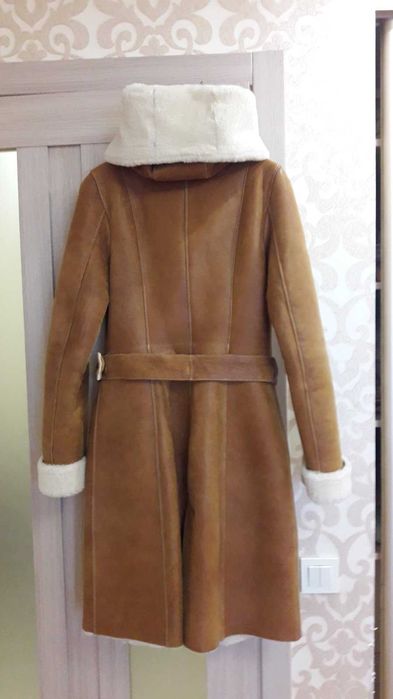 Продам дубленку женскую б/у