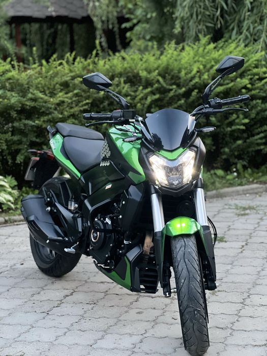 Bajaj DOMINAR 400 UG