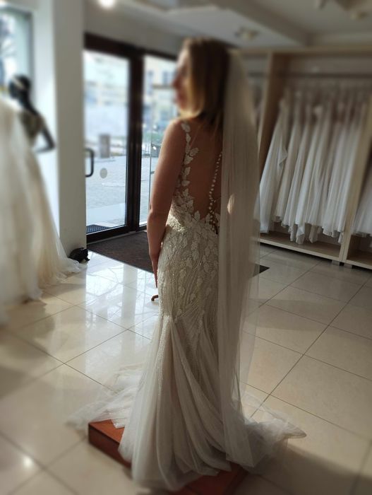 Suknia ślubna syrenka