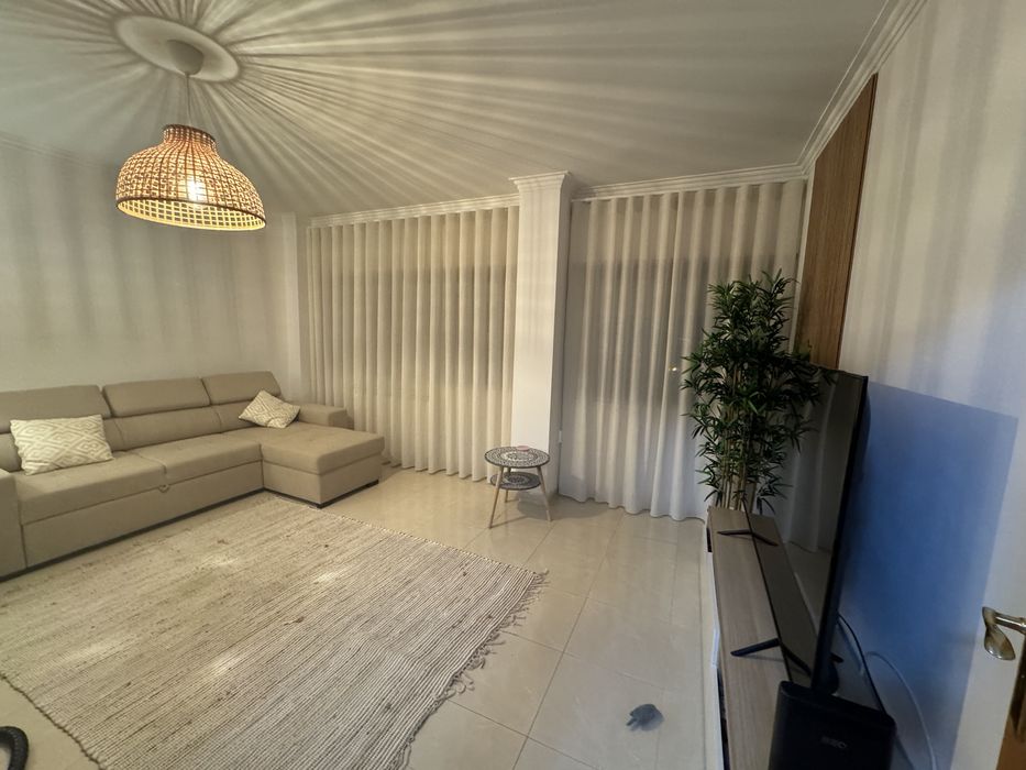 Apartamento T2 - urbanizacao casal da mira - Amadora