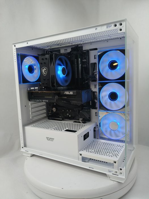 Komputer Gamingowy Ryzen 7 5700, RTX 5070, 16 GB,SSD,Win 11 Pro