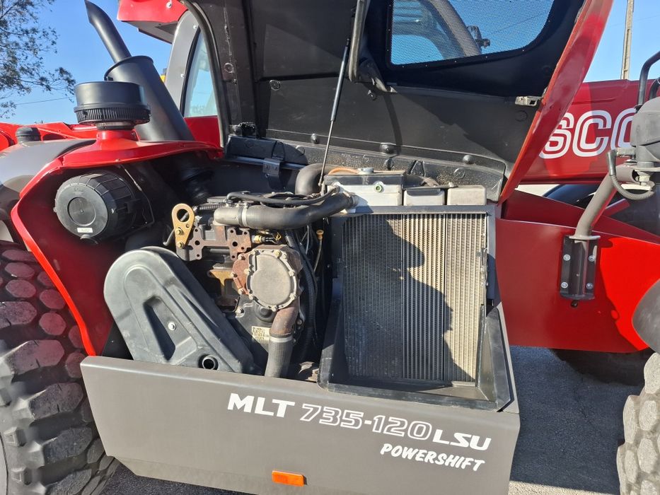 Manitou MLT 735 com matrícula