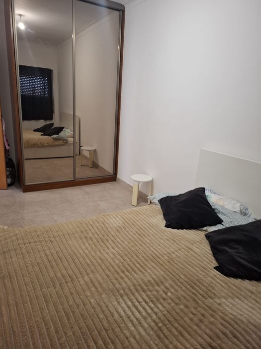 Quarto para arrendar