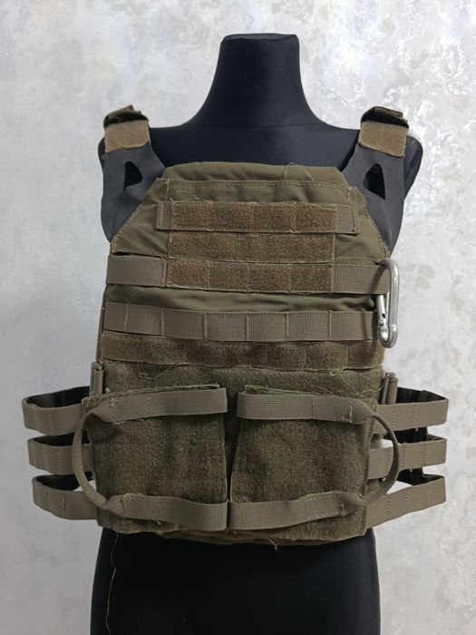 Продам плитоноску.