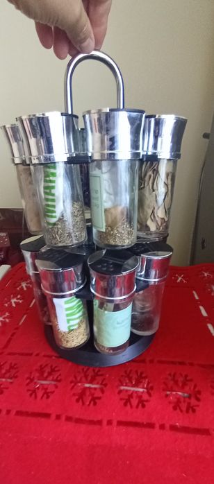 Stojak dwupiętrowy do przypraw