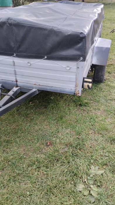 Причіп легковий усилений