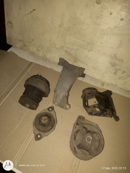 Подушка Опора двигуна Джетта 2 Гольф 2 Пасат Б3 Гольф3 Б3