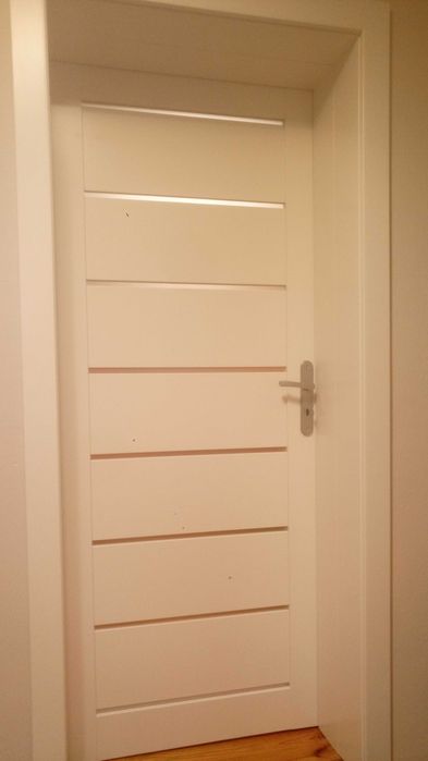 Drzwi wewnętrzne z montażem ościeżnice na wymiar MASKOWANIE futryn
