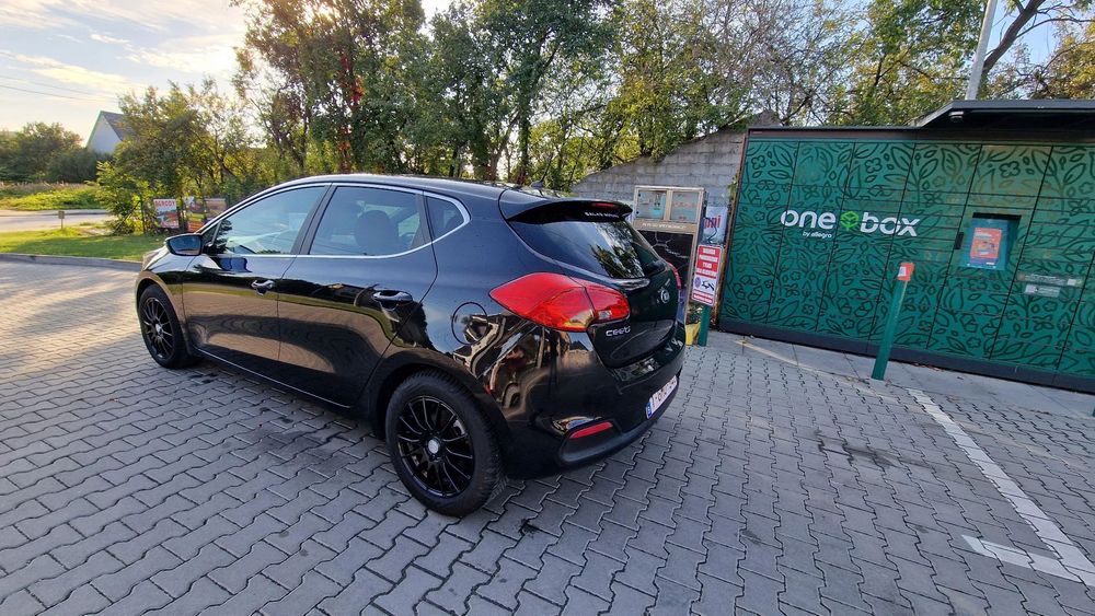 Kia Ceed 1.6 CRDI/110 KM/Klimatron/Skora/Parktron/Led/SUPERSTAN