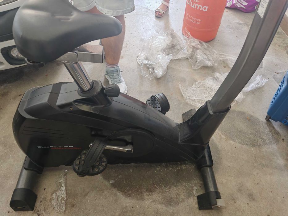 Bicicleta Estática ProForm Slide Touch 6.0 – Excelente Estado