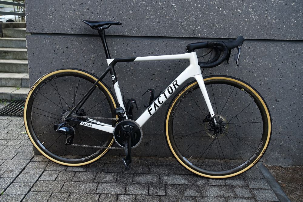 Factor O2 Sram Force AXS 54