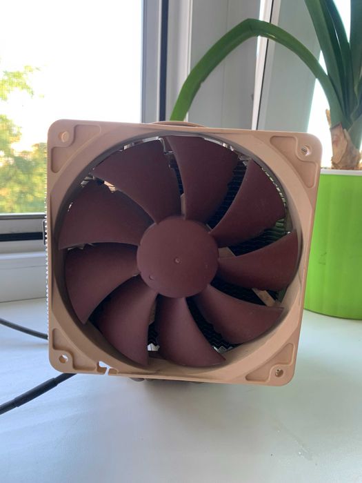 Куллер башта Noctua NH-D14