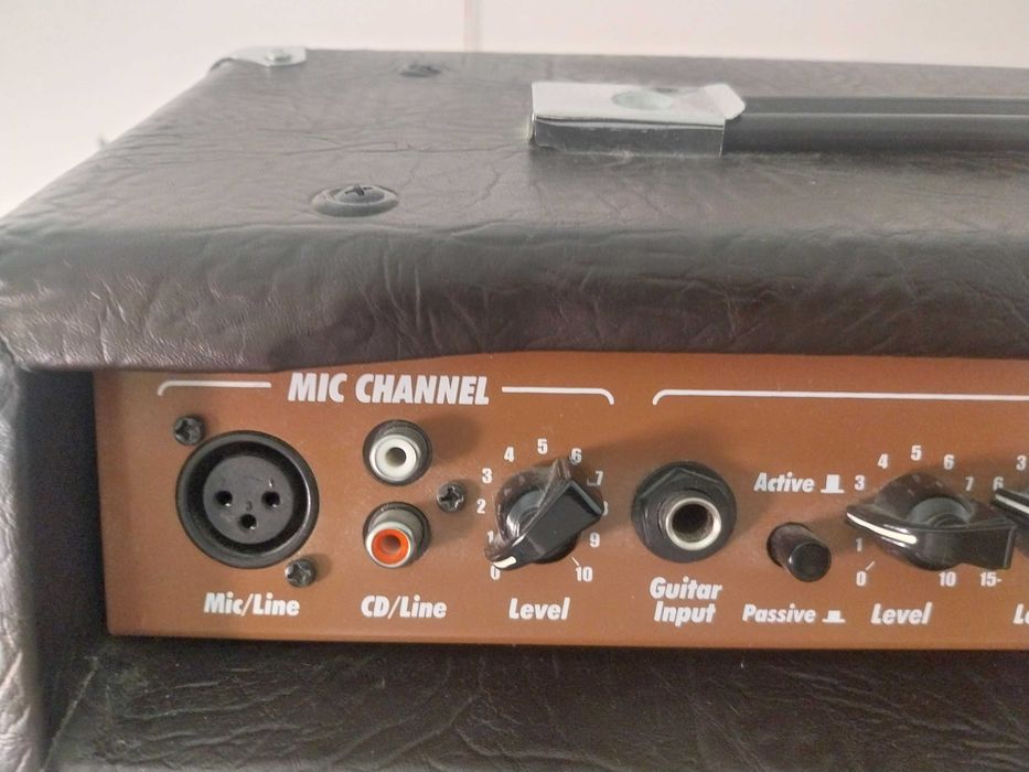 Amplificador para Guitarra Acústica - Harley Benton HBAC-20