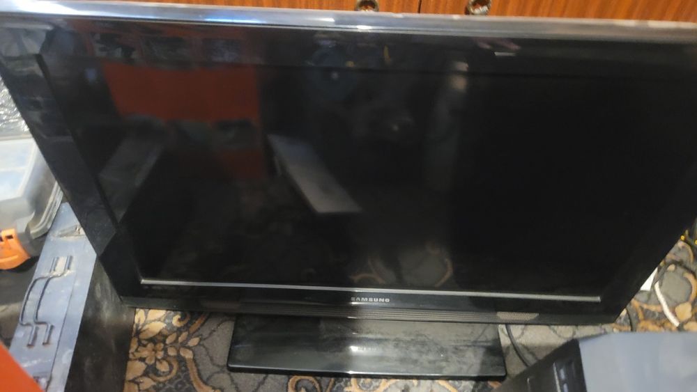 Телевизор Samsung 32 дюйма