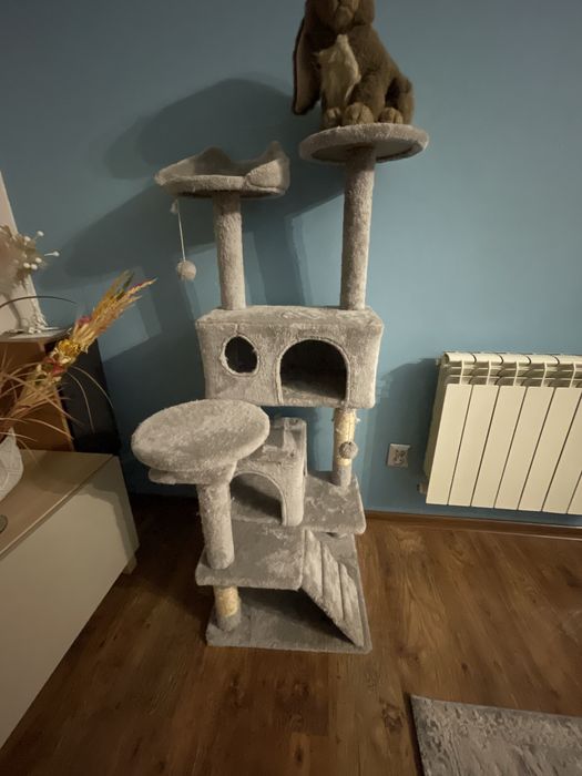 Domek zabawka dla  kota