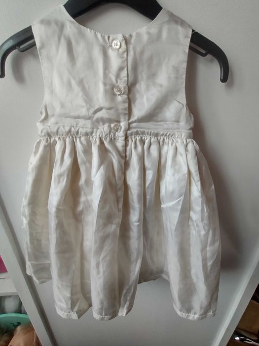 Kremowa sukienka niemowlęca rozm. 3-6 m-cy chrzest przyjęcia