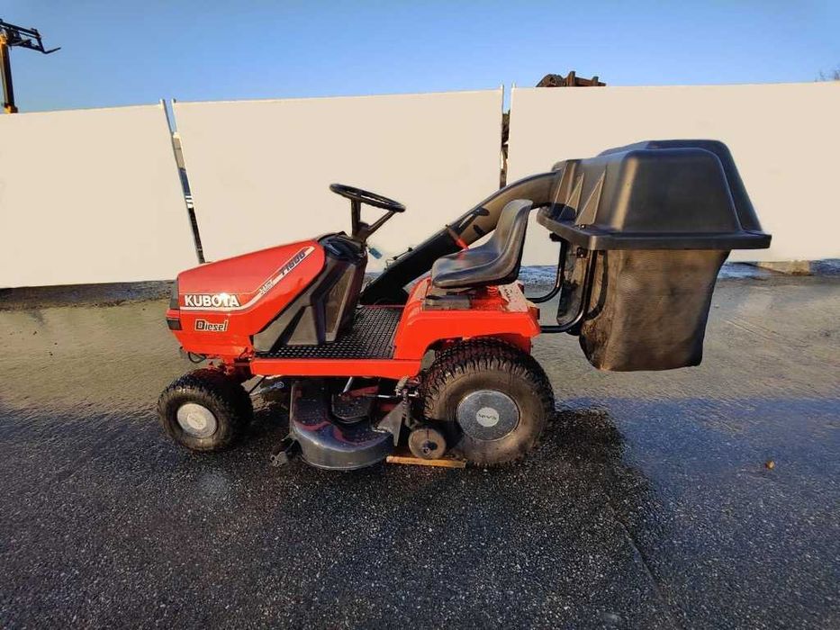 TRACTOR CORTA RELVA - KUBOTA - GAMA PROFISSIONAL