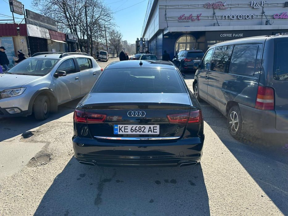 Продам ауди а6 с7 2018 год