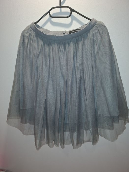 Tiulowa szara spódniczka