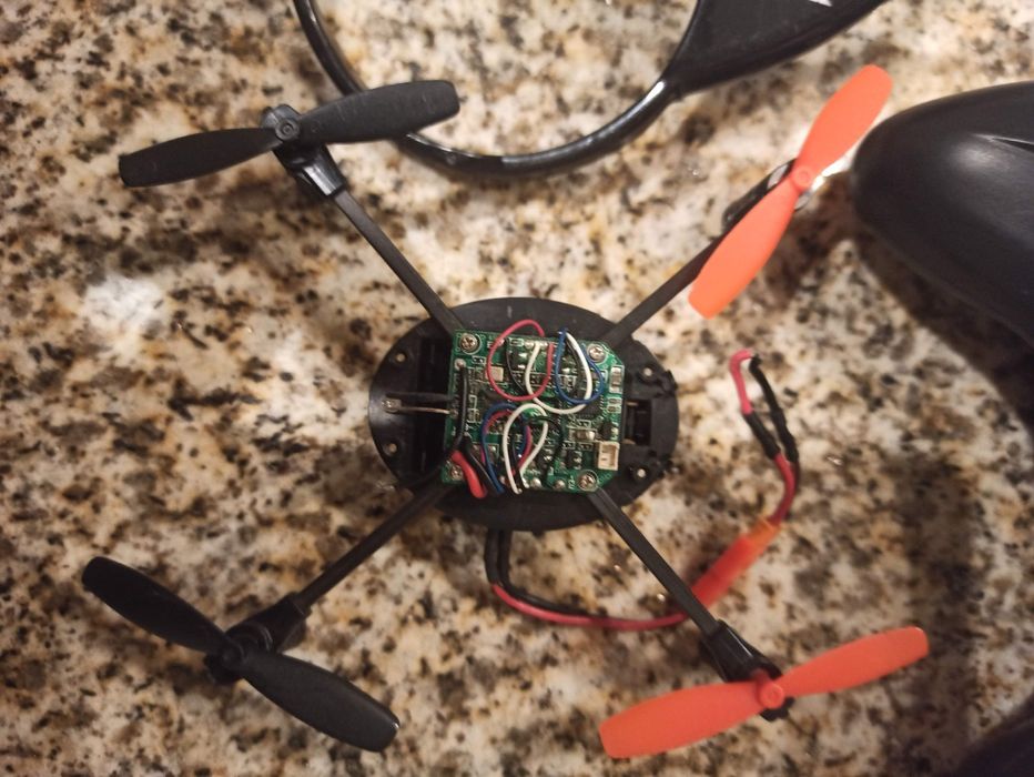 Drone basico funcional sem bateria64584215413762121