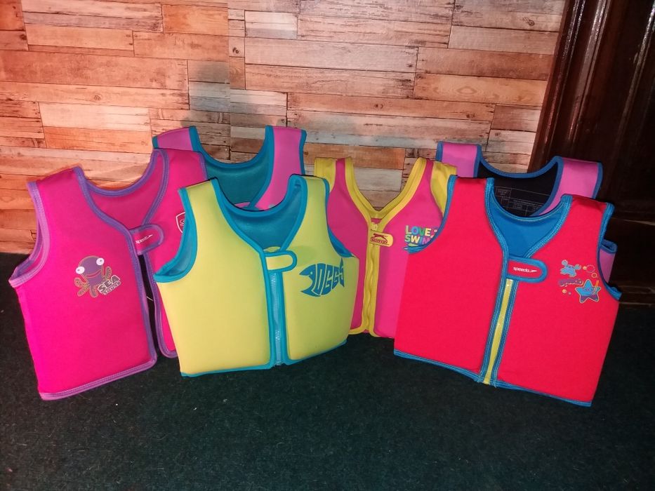 Детский фирменный спасательный жилет рятувальний для девочки дівчинки