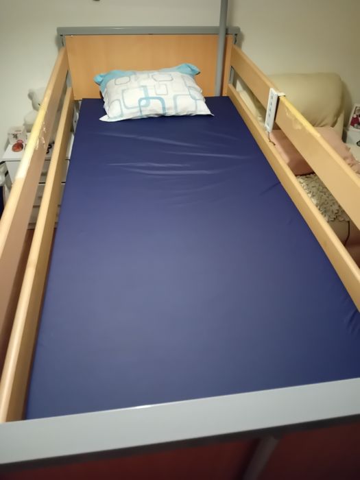 Cama articulada Invacare