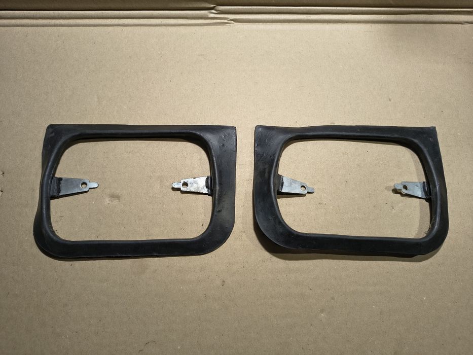 Nowe ramki lamp przednich Fiat 126p Maluch FL ST EL - OKAZJA!!!