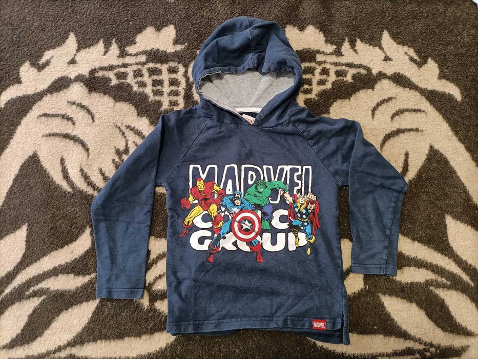 Três peças de roupa da MARVEL para criança (1 hoodie + 2 camisolas)