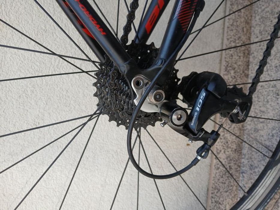 Bicicleta de estrada BH Sphene 105